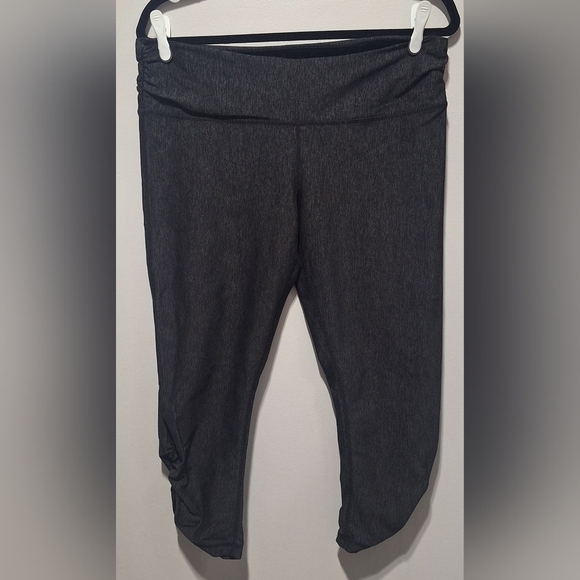 XL Tuff Athletics Capris - Picture 1 of 5